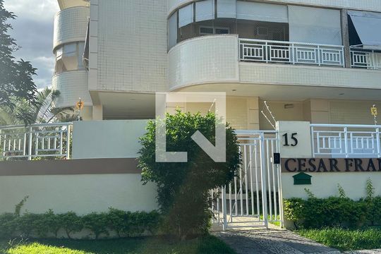Fachada de apartamento à venda com 2 quartos, 80m² em Recreio dos Bandeirantes, Rio de Janeiro