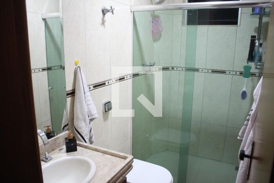 Banheiro Social de apartamento à venda com 4 quartos, 240m² em Inconfidentes, Contagem
