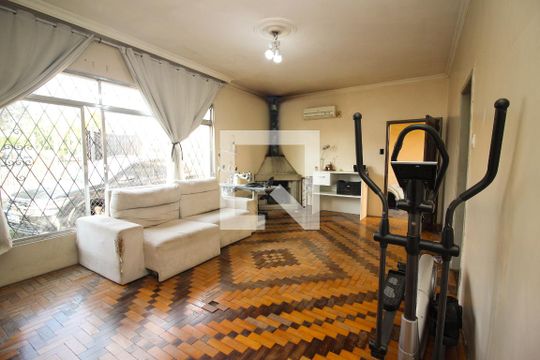 Sala de casa à venda com 4 quartos, 280m² em Glória, Porto Alegre