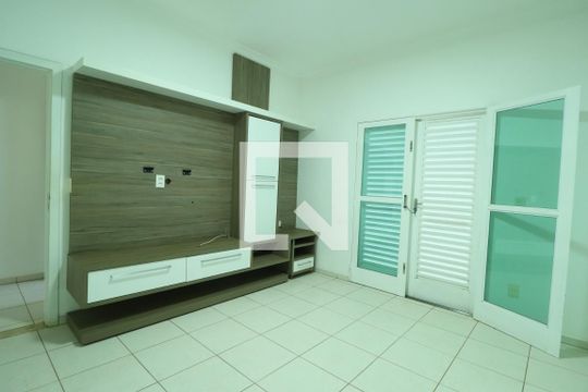 Quarto 1 de casa para alugar com 5 quartos, 237m² em Jardim Karaíba, Uberlândia