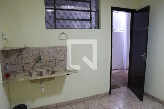 Cozinha de casa para alugar com 3 quartos, 80m² em Setor Sul, Goiânia