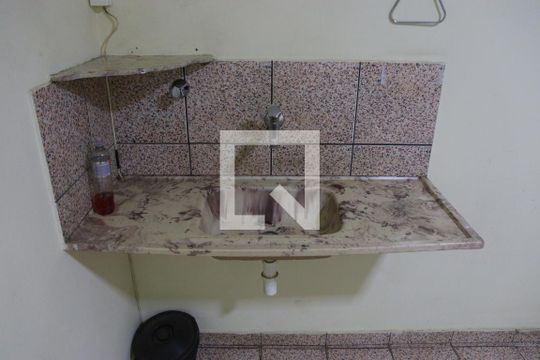 Cozinha de casa para alugar com 3 quartos, 80m² em Setor Sul, Goiânia