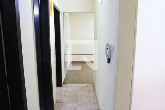 Corredor de casa para alugar com 3 quartos, 80m² em Setor Sul, Goiânia