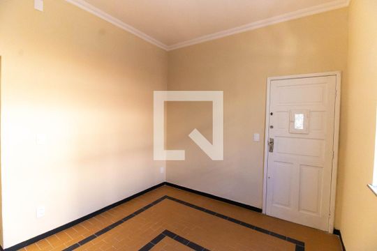 Sala de casa à venda com 2 quartos, 120m² em Fonseca, Niterói