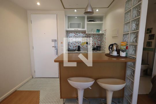 Cozinha de kitnet/studio para alugar com 1 quarto, 30m² em Tatuapé, São Paulo