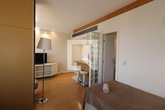 Studio de kitnet/studio para alugar com 1 quarto, 30m² em Tatuapé, São Paulo