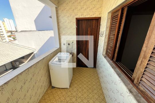 Área de Serviço de casa para alugar com 5 quartos, 200m² em Água Fria, São Paulo