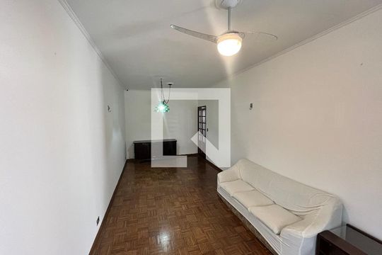 Casa para alugar com 5 quartos, 200m² em Água Fria, São Paulo