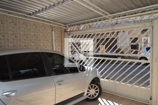 Garagem de casa à venda com 2 quartos, 220m² em Vila São José, São Paulo