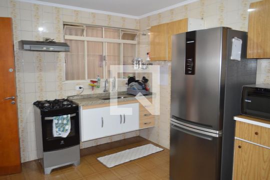 Cozinha de casa à venda com 2 quartos, 220m² em Vila São José, São Paulo