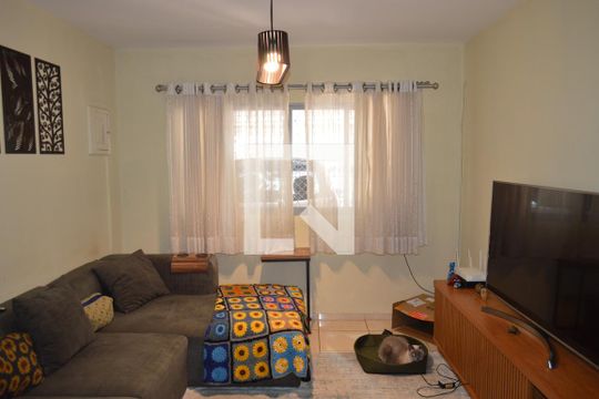 Casa à venda com 2 quartos, 220m² em Vila São José, São Paulo