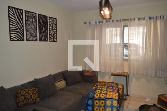 Sala de casa à venda com 2 quartos, 220m² em Vila São José, São Paulo