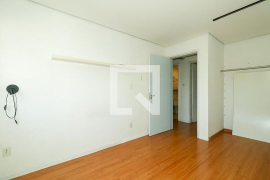Quarto de apartamento à venda com 2 quartos, 68m² em Mont’serrat, Porto Alegre