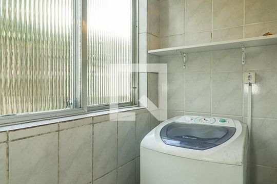 Área de Serviço de apartamento à venda com 2 quartos, 68m² em Mont’serrat, Porto Alegre