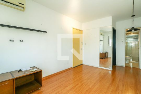 Sala de apartamento à venda com 2 quartos, 68m² em Mont’serrat, Porto Alegre