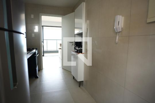 Cozinha de apartamento para alugar com 3 quartos, 113m² em Jaguaribe, Salvador