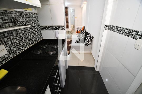 Cozinha de kitnet/studio à venda com 1 quarto, 30m² em Centro, Campinas