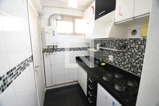 Cozinha de kitnet/studio à venda com 1 quarto, 30m² em Centro, Campinas