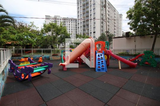 Playground de apartamento para alugar com 2 quartos, 55m² em Jacarepaguá, Rio de Janeiro
