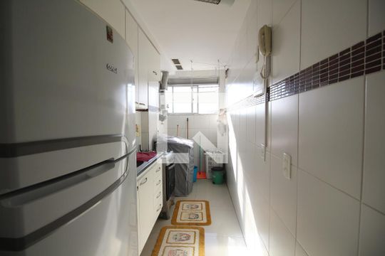 Cozinha de apartamento para alugar com 2 quartos, 55m² em Jacarepaguá, Rio de Janeiro