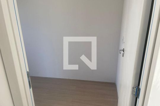Quarto 1 de apartamento para alugar com 2 quartos, 44m² em Residencial Parque da Fazenda, Campinas