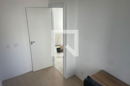 Quarto 1 de apartamento para alugar com 2 quartos, 44m² em Residencial Parque da Fazenda, Campinas