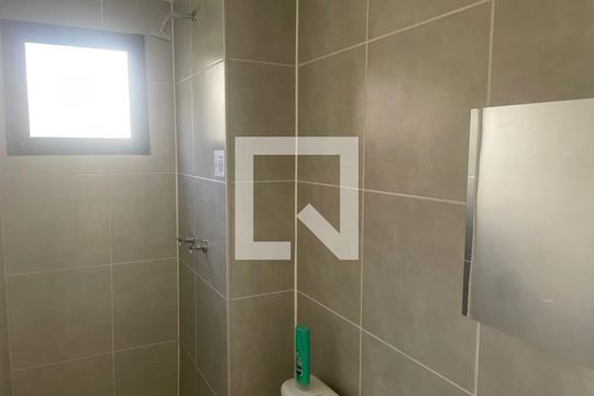 Banheiro de apartamento para alugar com 2 quartos, 44m² em Residencial Parque da Fazenda, Campinas