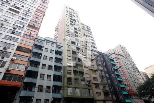 Fachada de apartamento à venda com 1 quarto, 54m² em Centro Histórico, Porto Alegre