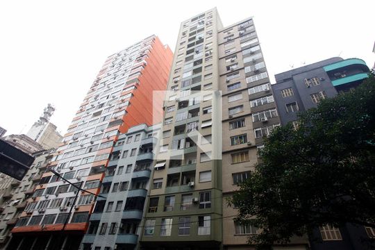 Fachada de apartamento à venda com 1 quarto, 54m² em Centro Histórico, Porto Alegre