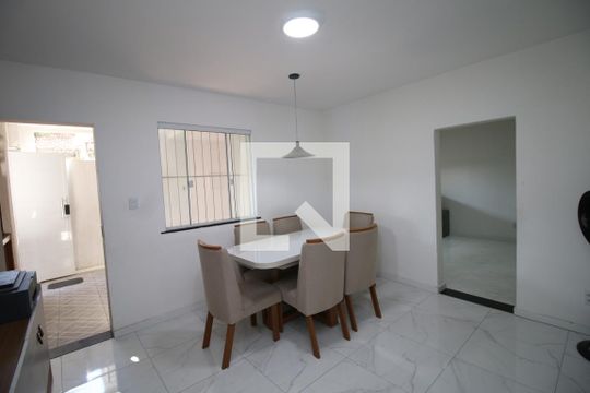Sala de jantar de casa à venda com 3 quartos, 130m² em Irajá, Rio de Janeiro