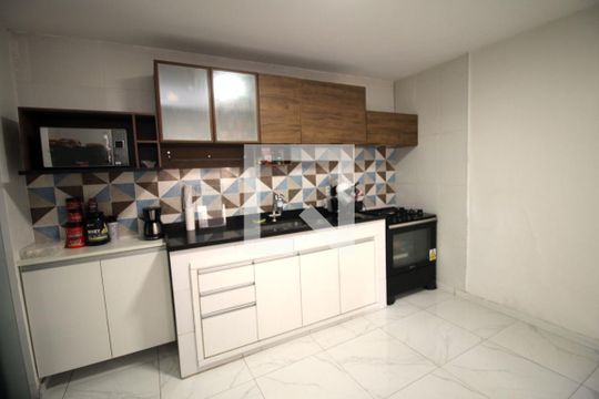Cozinha de casa à venda com 3 quartos, 130m² em Irajá, Rio de Janeiro