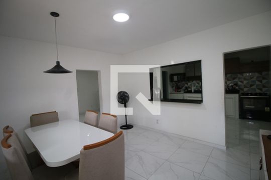 Sala de jantar de casa à venda com 3 quartos, 130m² em Irajá, Rio de Janeiro