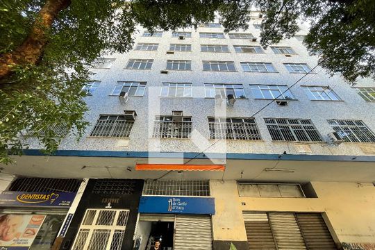 Fachada de apartamento à venda com 2 quartos, 58m² em Grajaú, Rio de Janeiro
