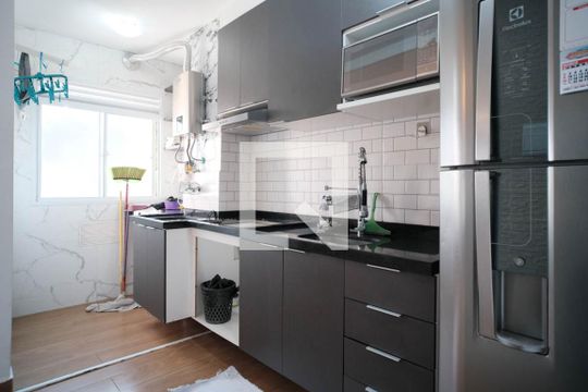 Cozinha de apartamento à venda com 2 quartos, 45m² em Cidade Patriarca, São Paulo