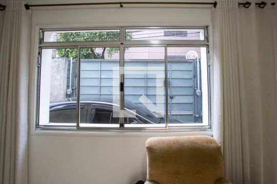 Sala de TV de casa à venda com 2 quartos, 120m² em Centro, Diadema