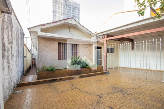 Garagem de casa para alugar com 1 quarto, 75m² em Centro, Osasco