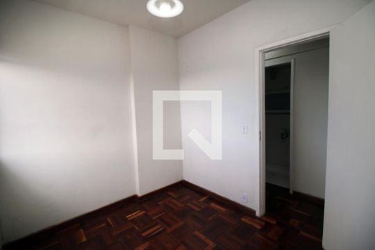 quarto 2 de apartamento para alugar com 3 quartos, 60m² em Madureira, Rio de Janeiro