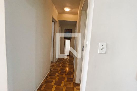 Corredor de apartamento à venda com 3 quartos, 90m² em Santana, São Paulo