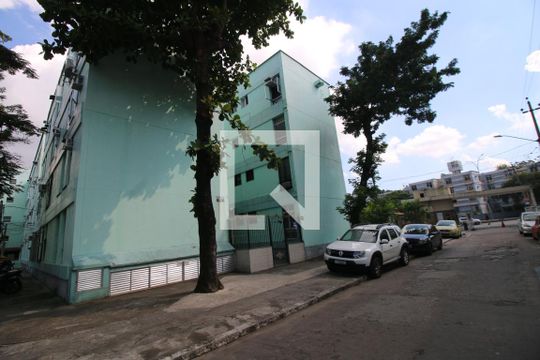 Fachada do Prédio de apartamento à venda com 2 quartos, 60m² em Irajá, Rio de Janeiro