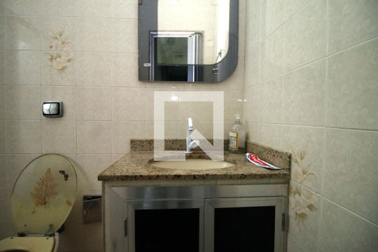 Banheiro de apartamento à venda com 2 quartos, 60m² em Irajá, Rio de Janeiro