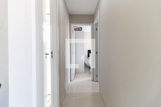 Corredor de apartamento para alugar com 2 quartos, 42m² em Jardim Sao Saverio, São Paulo