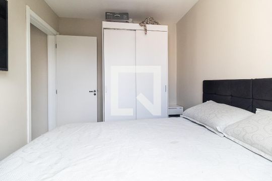 Quarto 1 de apartamento para alugar com 2 quartos, 42m² em Jardim Sao Saverio, São Paulo