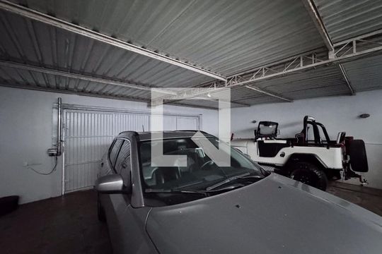 Garagem de casa para alugar com 4 quartos, 460m² em Padre Reus, São Leopoldo