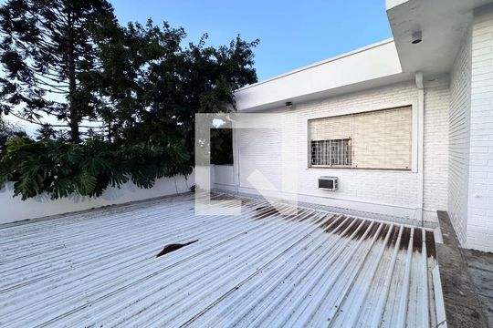 Área comum de casa para alugar com 4 quartos, 460m² em Padre Reus, São Leopoldo