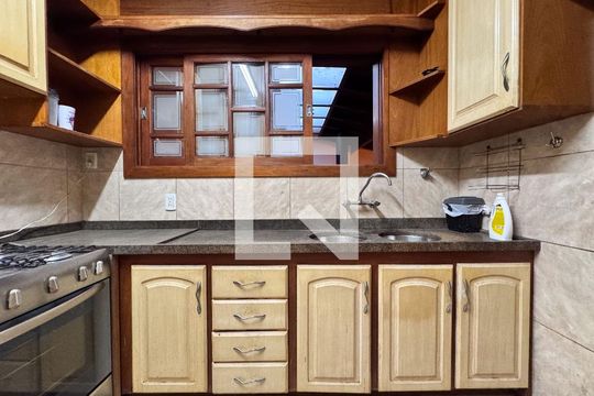 Cozinha de casa para alugar com 4 quartos, 460m² em Padre Reus, São Leopoldo