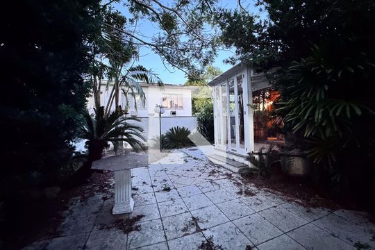 Área comum de casa para alugar com 4 quartos, 460m² em Padre Reus, São Leopoldo