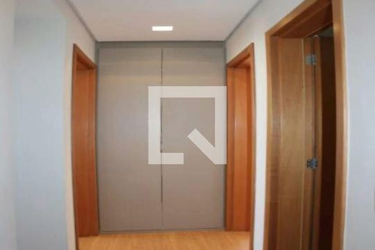 Corredor de apartamento à venda com 3 quartos, 127m² em Buritis, Belo Horizonte