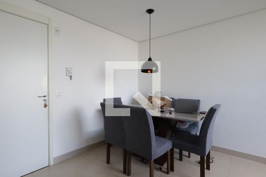 Sala de apartamento à venda com 2 quartos, 43m² em Jardim Monte Alegre, Taboão da Serra