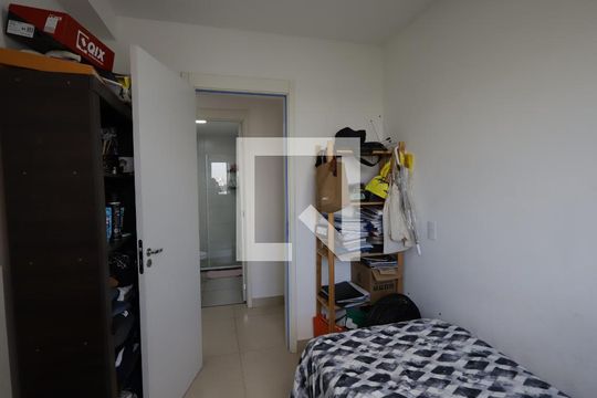 Quarto 1 de apartamento à venda com 2 quartos, 43m² em Jardim Monte Alegre, Taboão da Serra