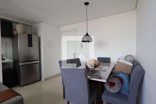 Sala de apartamento à venda com 2 quartos, 43m² em Jardim Monte Alegre, Taboão da Serra